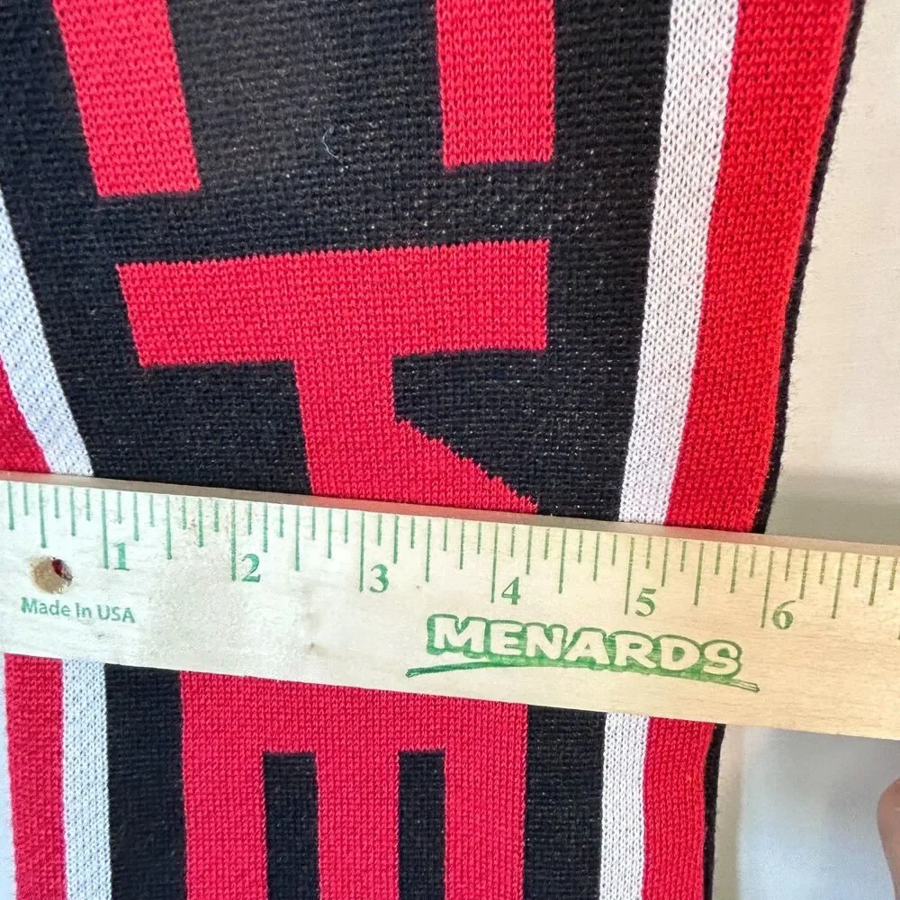 Fanatics NWT Calgary Flames Hockey NHL Red Black 2 Sided Knit Scarf with Fringe
